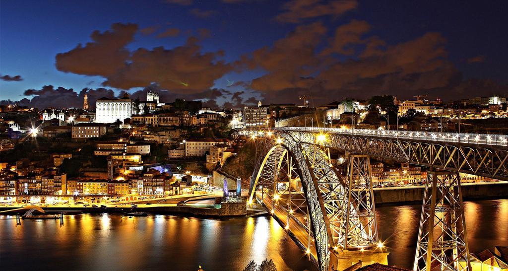 Вілла Porto Bridges By Living Well Віла-Нова-де-Гая Екстер'єр фото